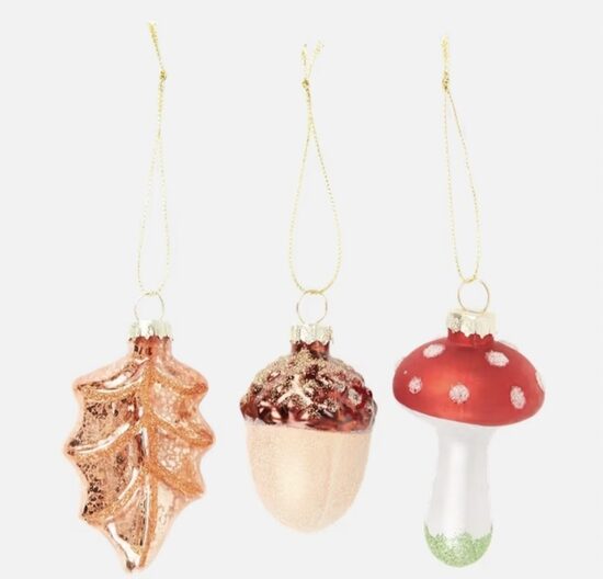 Ziemassvētku rotājumi "mušmire, ozolzīle, lapa"